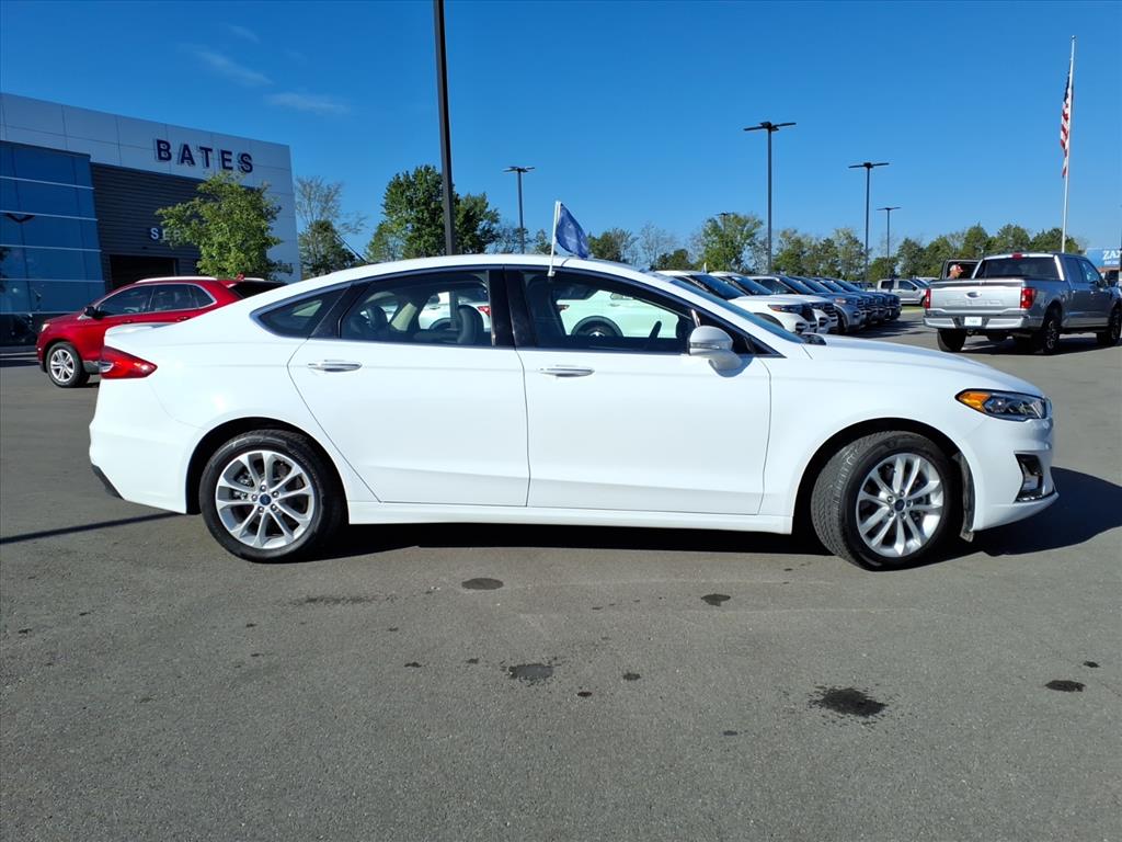 2019 Ford Fusion Energi Titanium photo 2