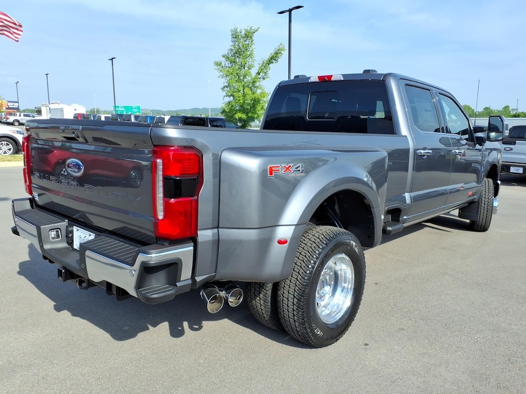 New 2026 Ford Super Duty F-350® Lariat® TRUCK