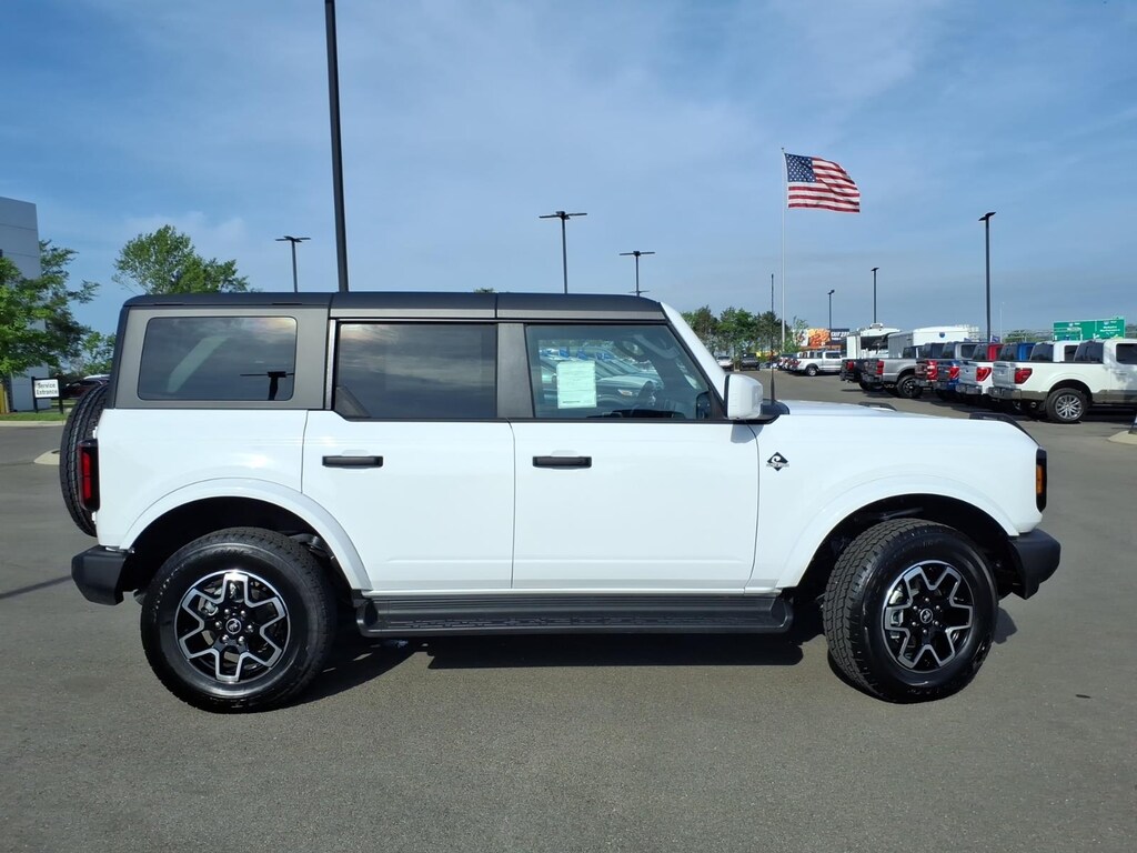 New 2026 Ford Bronco Outer Banks® SUV