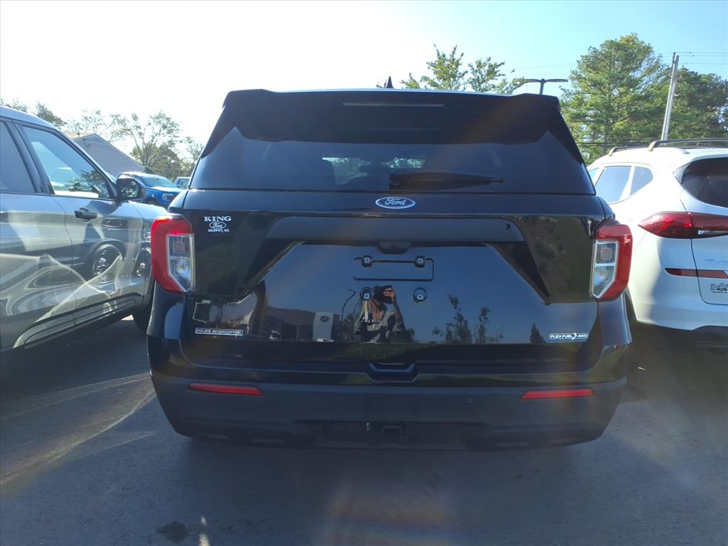 2024 Ford Explorer photo 3