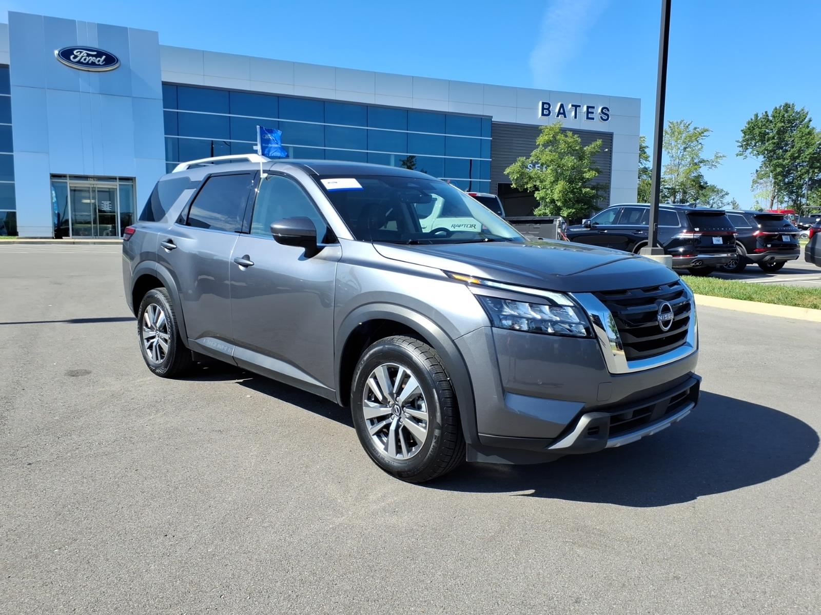 Certified Pre-Owned 2025 Nissan Pathfinder SL