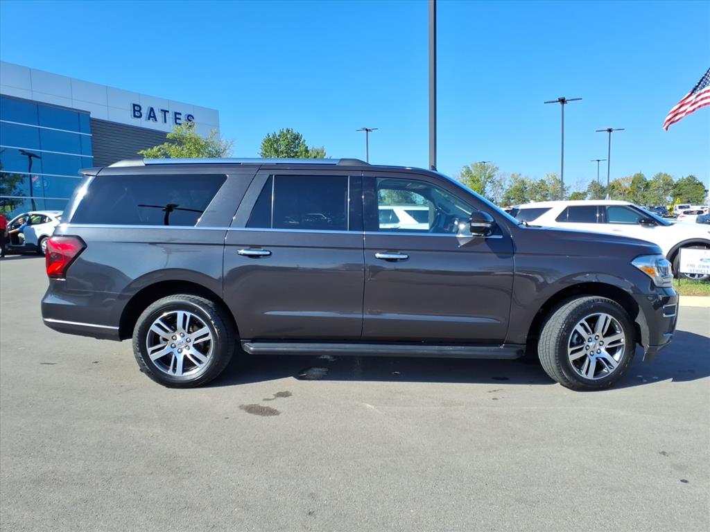 2024 Ford Expedition MAX Limited photo 2