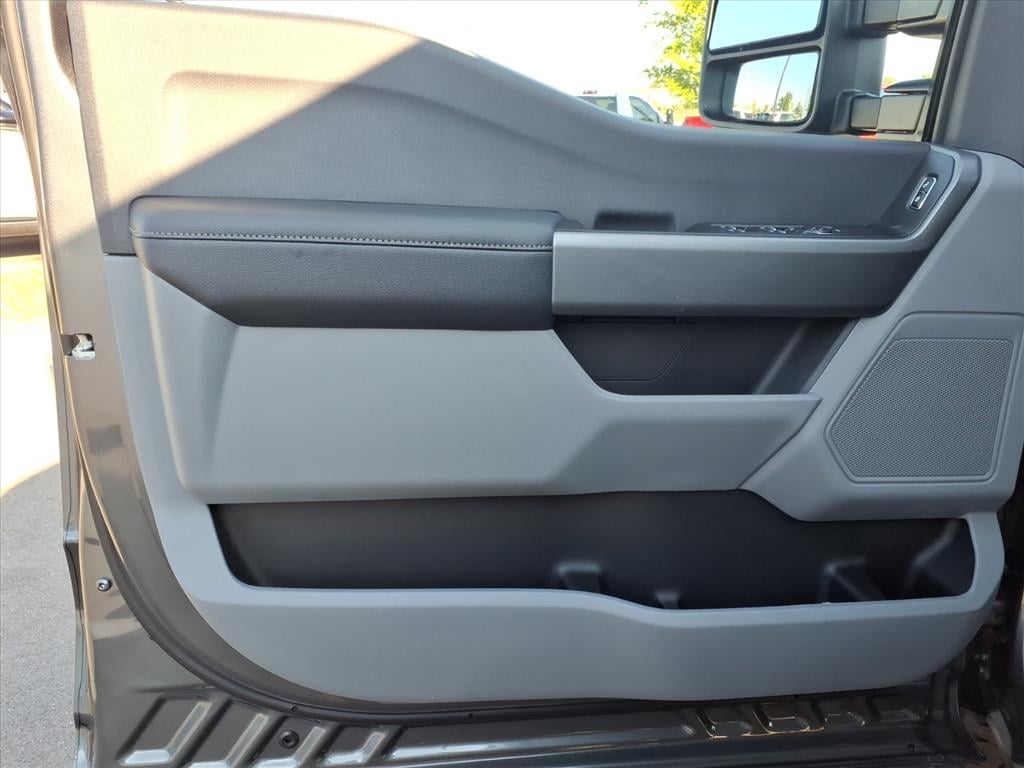 2026 Ford F-250 Super Duty XL - Photo 11