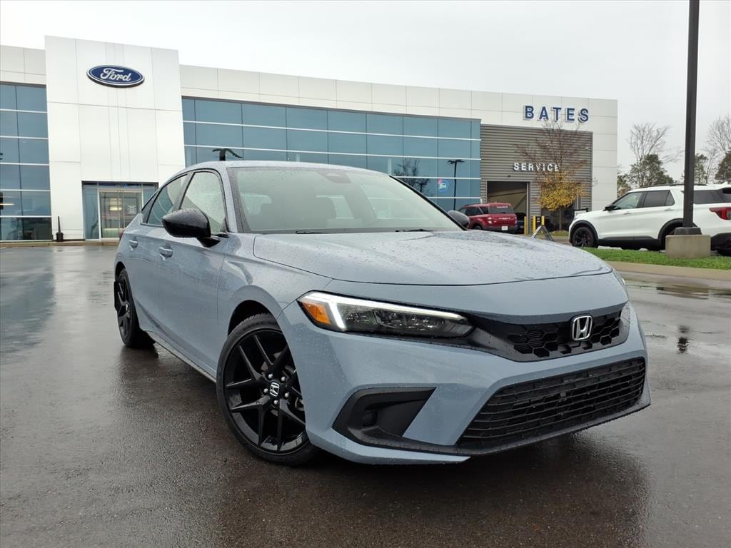 2023 Honda Civic Hatchback Sport's photo