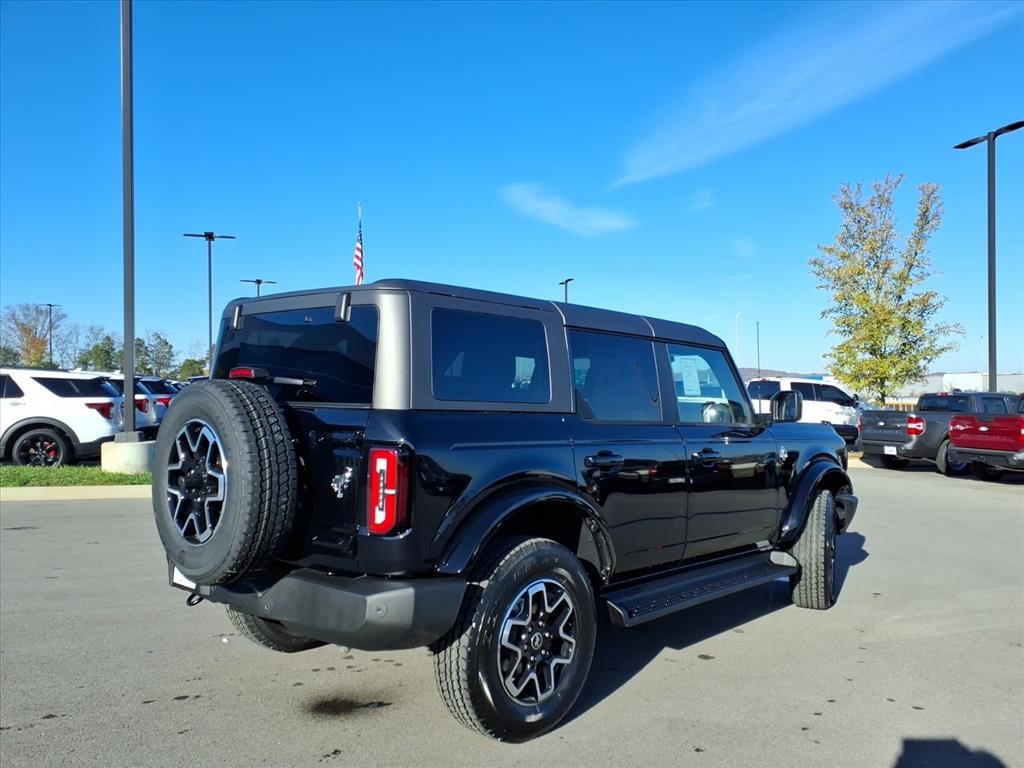 New 2025 Ford Bronco Outer Banks SUV