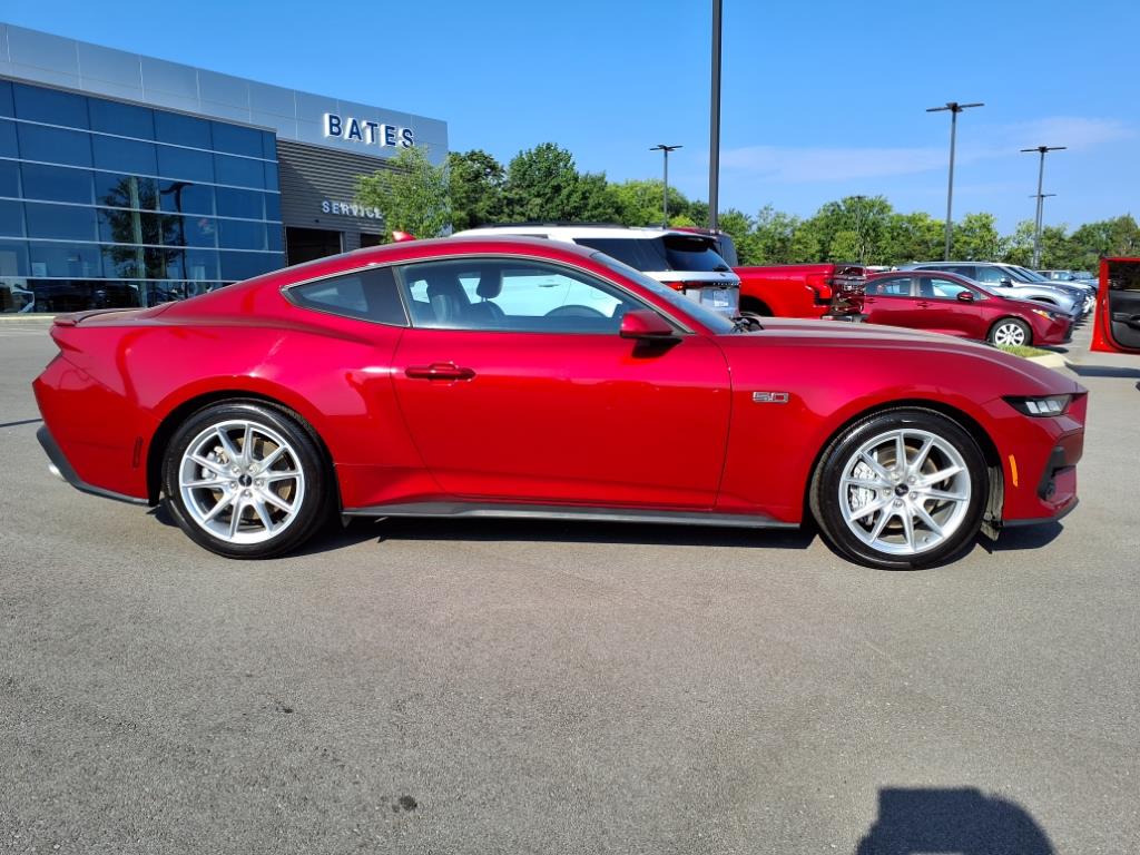 2024 Ford Mustang GT Premium photo 2
