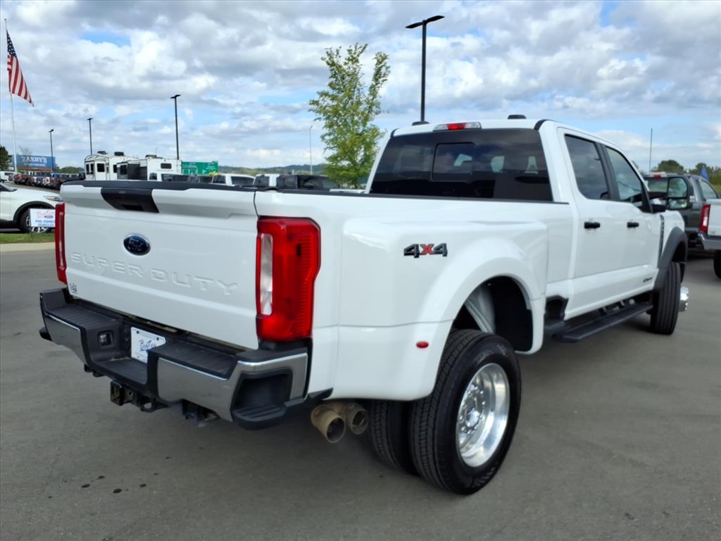 2024 Ford F-450 photo 3