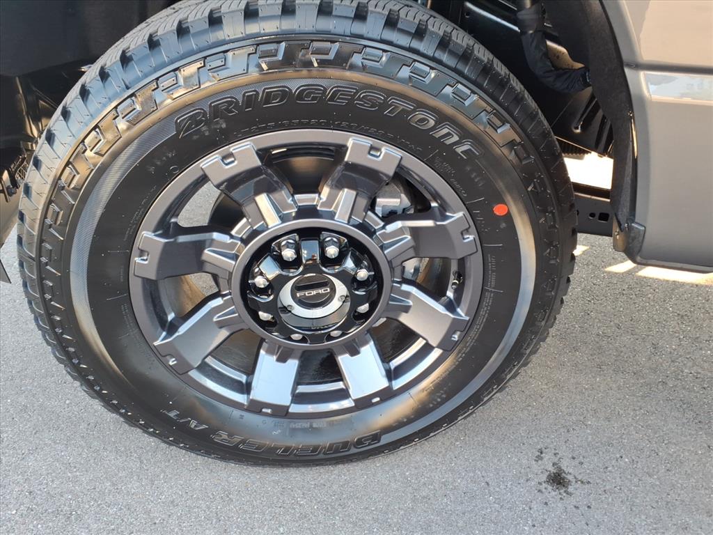 2026 Ford F-250 Super Duty XL - Photo 9