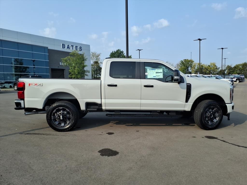 2026 Ford F-250 XL photo 2