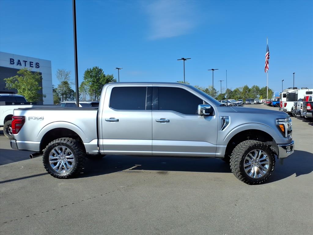 2024 Ford F-150 Lariat photo 2