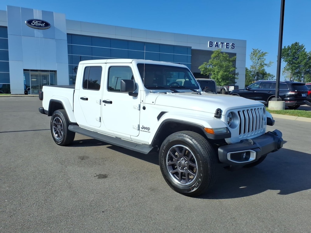 Certified 2022 Jeep Gladiator Overland Truck