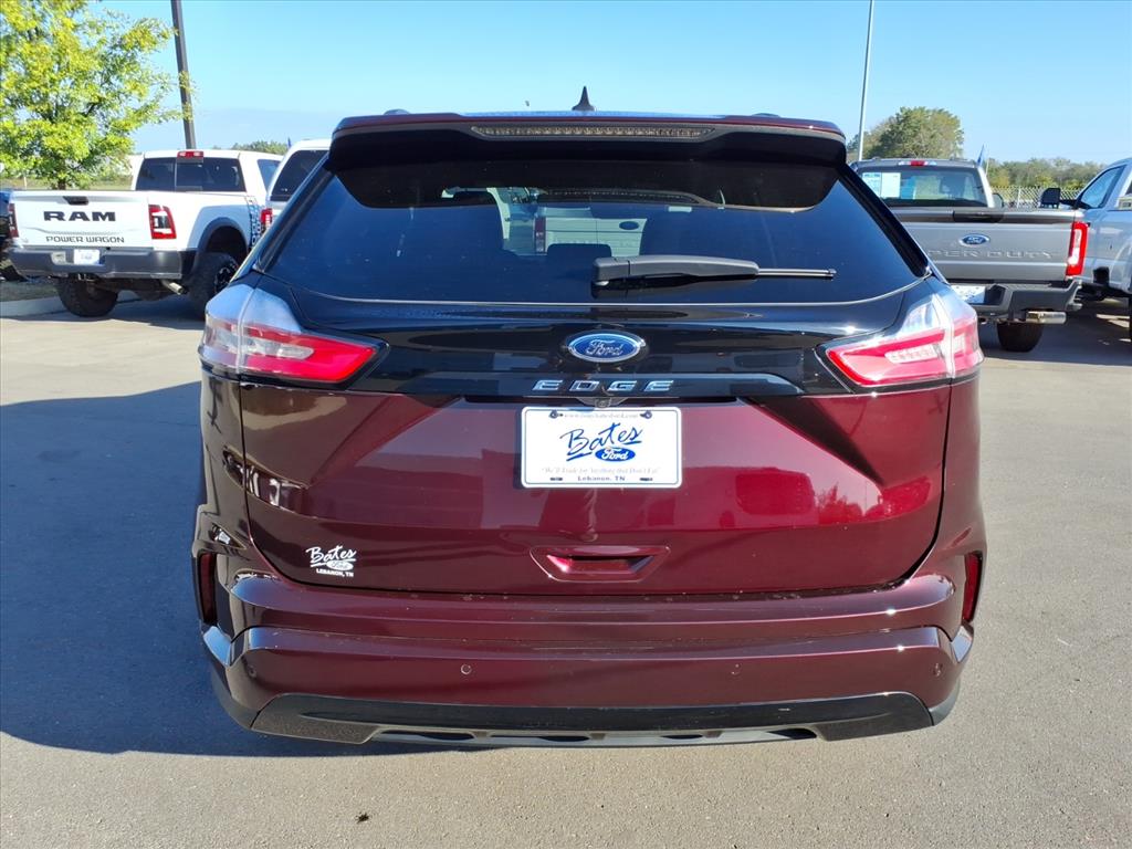 2024 Ford Edge ST photo 4