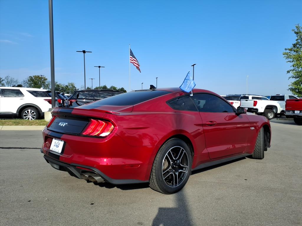 2022 Ford Mustang GT Premium photo 3
