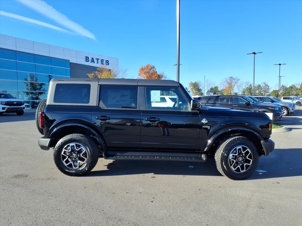 New 2025 Ford Bronco Outer Banks SUV