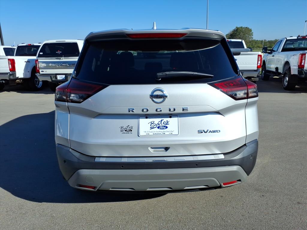 2021 Nissan Rogue SV photo 4