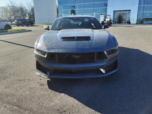 2025 Ford Mustang Dark Horse - Photo 8