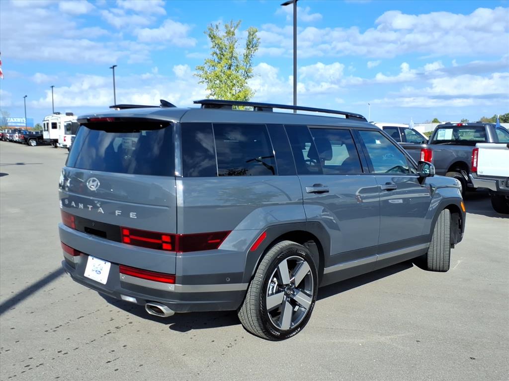 2024 Hyundai Santa Fe Limited photo 3