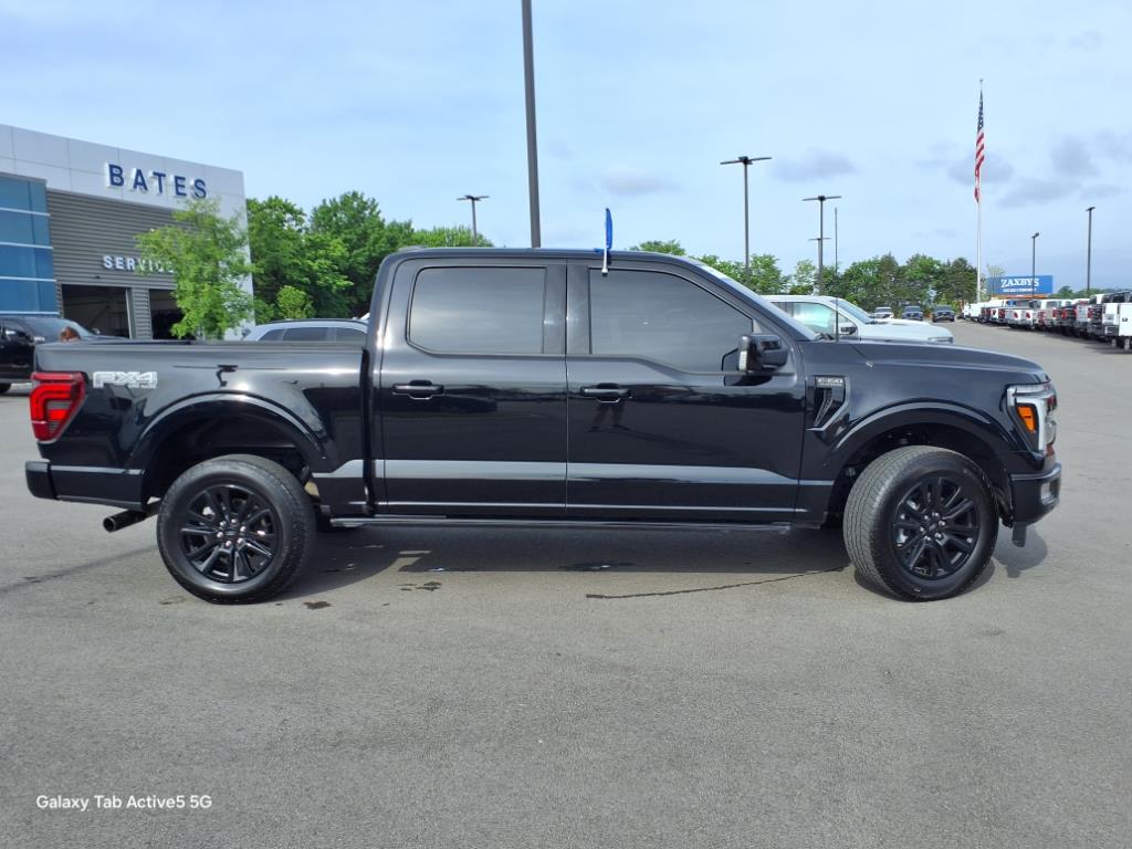 2024 Ford F-150 Platinum photo 2