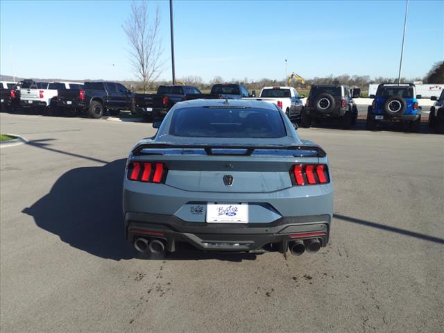 2025 Ford Mustang Dark Horse photo 4