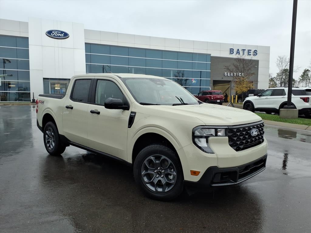 New 2025 Ford Maverick XLT TRUCK