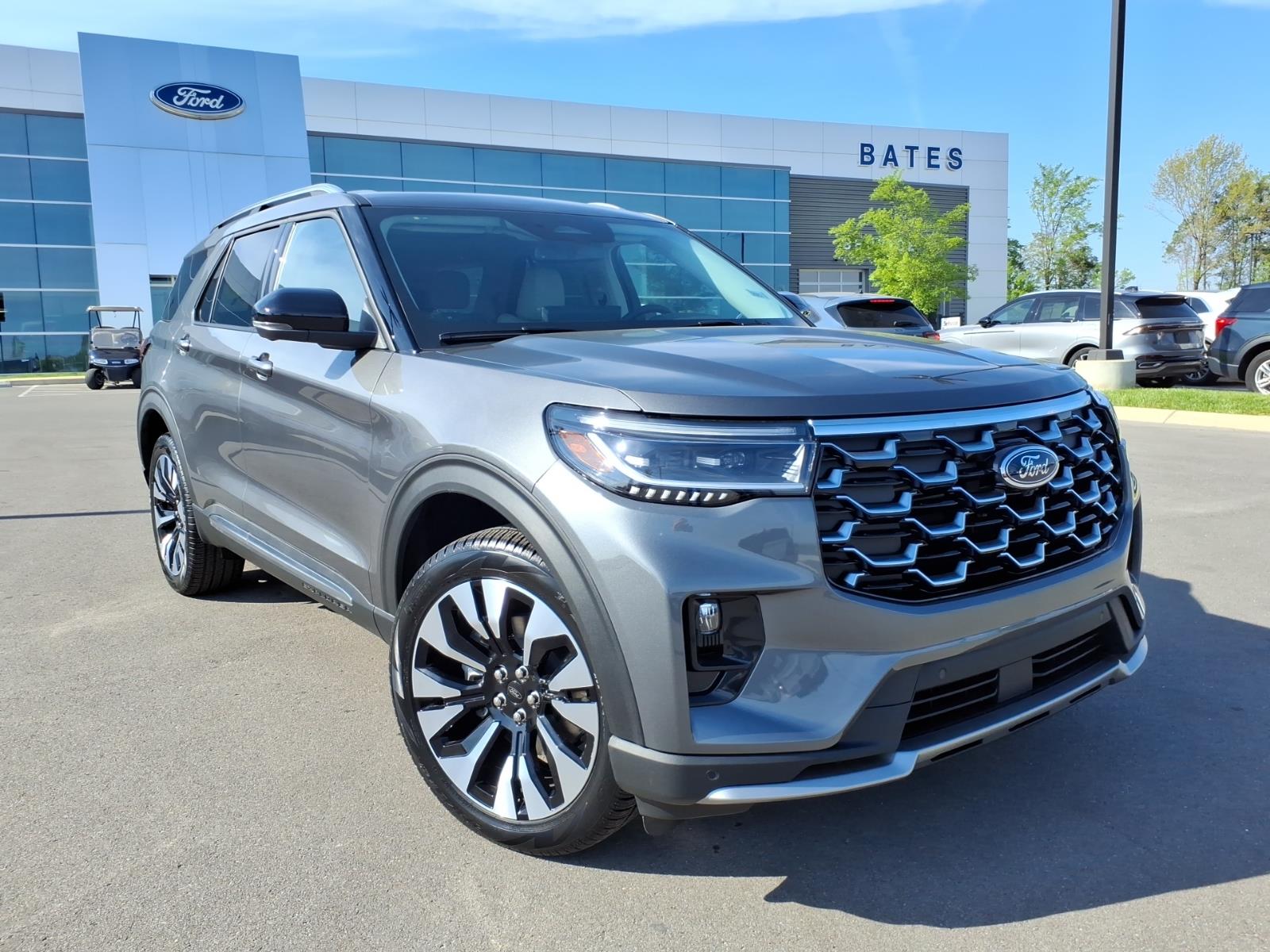 2026 Ford Explorer Platinum 4WD's photo