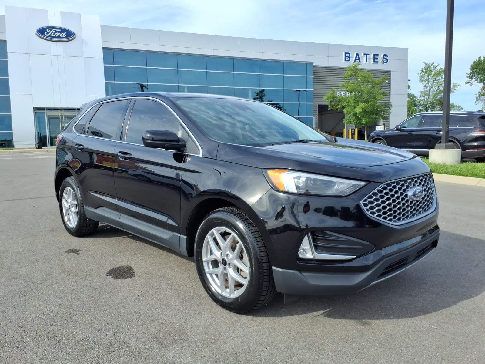 2024 Ford Edge SEL AWD's photo