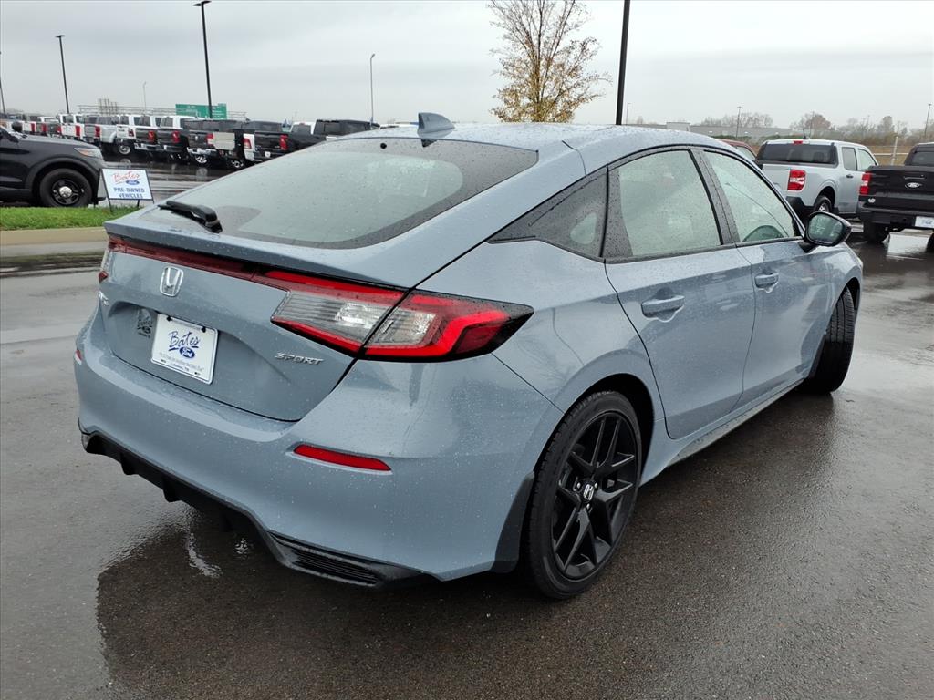 2023 Honda Civic Sport Hatchback photo 3