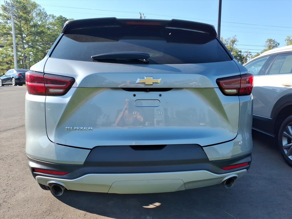 2023 Chevrolet Blazer 2LT photo 3