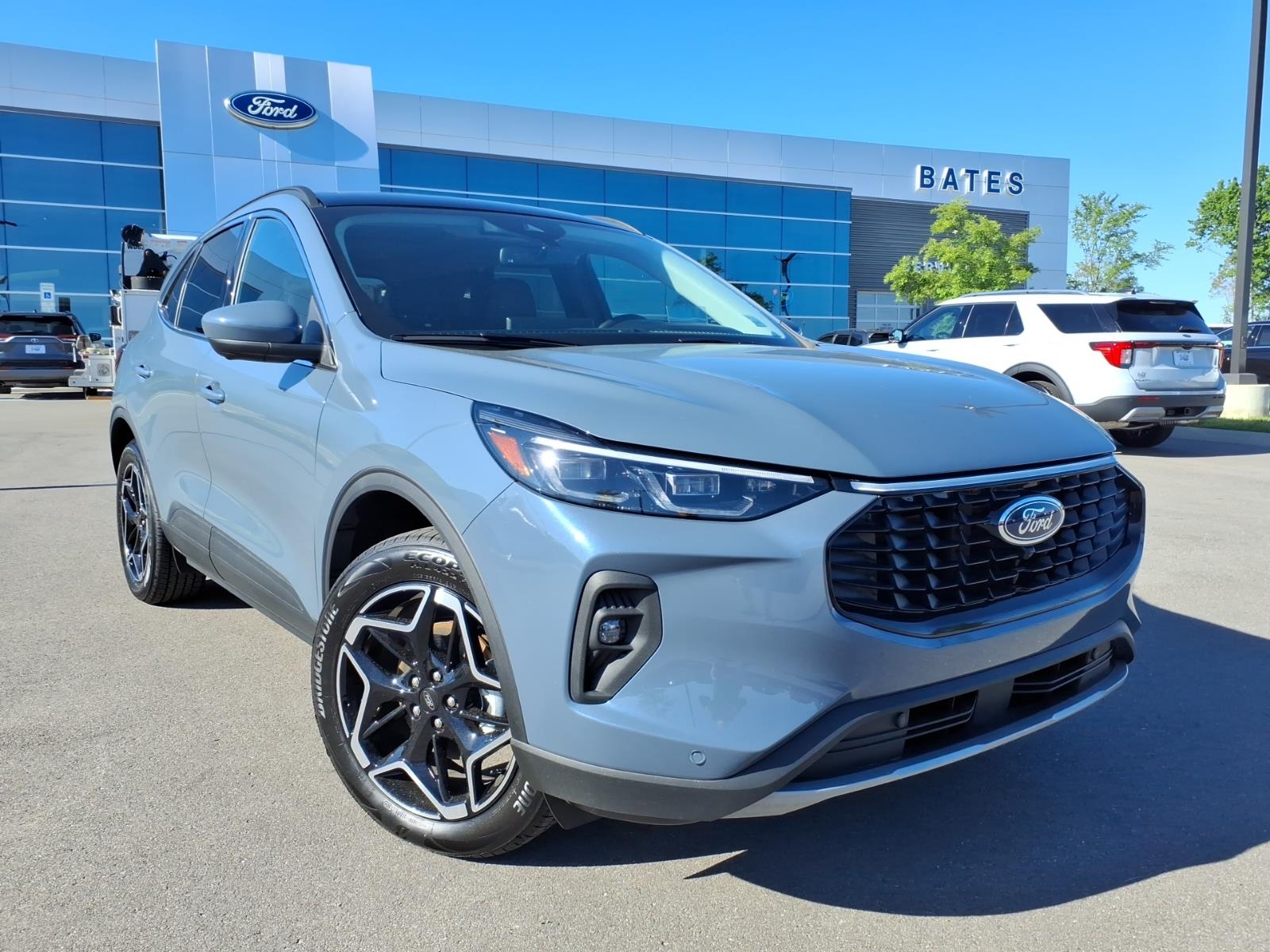 2026 Ford Escape Platinum AWD's photo