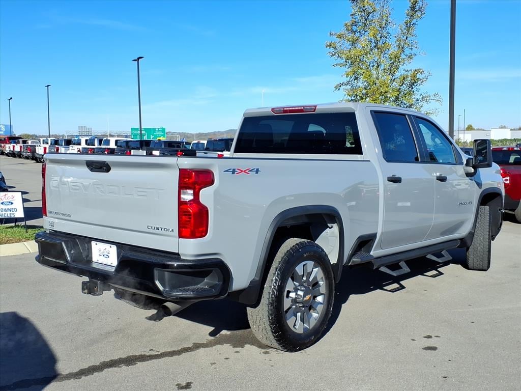 Used 2024 Chevrolet Silverado 2500HD Custom Truck Crew Cab