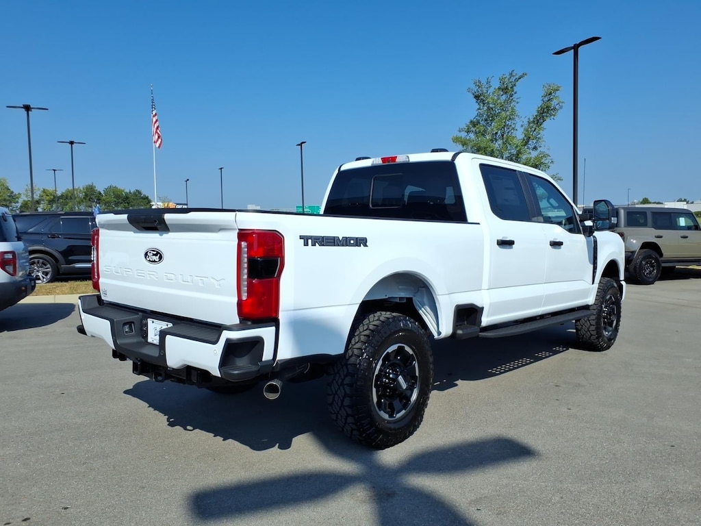 New 2027 Ford F-Series Sd F250 4X4 Crew/C TRUCK
