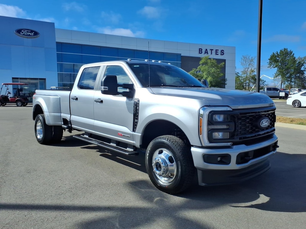 New 2027 Ford Super Duty F-350® XL TRUCK