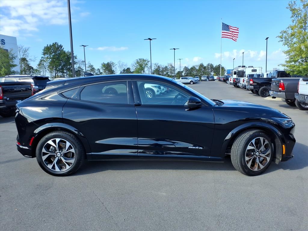 2021 Ford Mustang Mach-E Premium photo 2