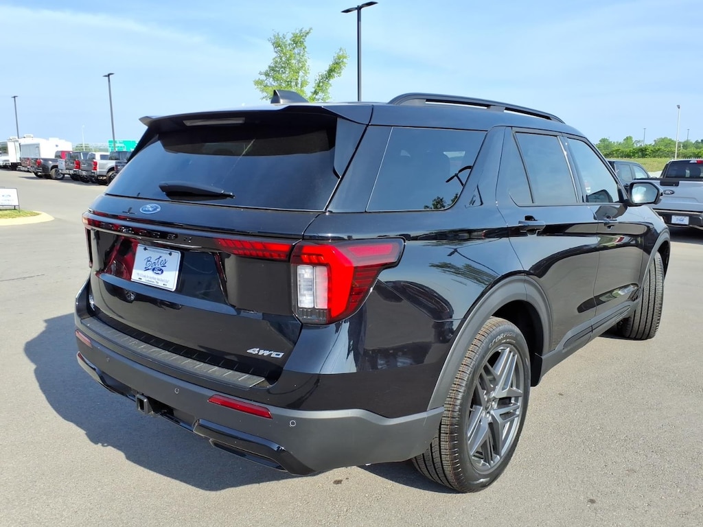 New 2026 Ford Explorer ST-Line SUV