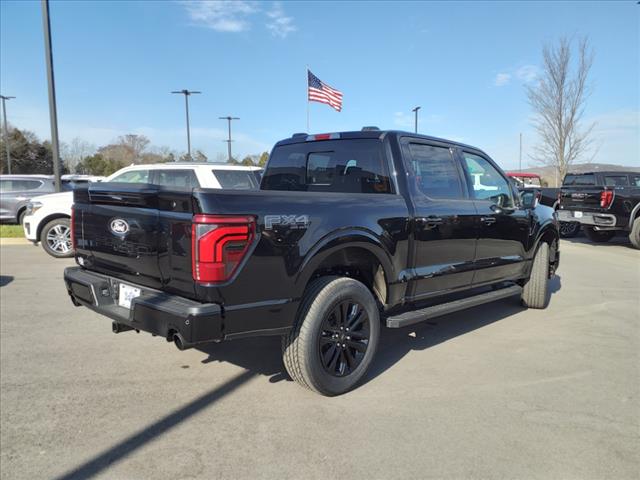2025 Ford F-150 Lariat photo 3