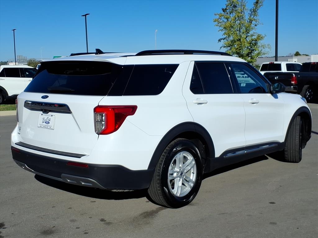 2024 Ford Explorer XLT photo 3