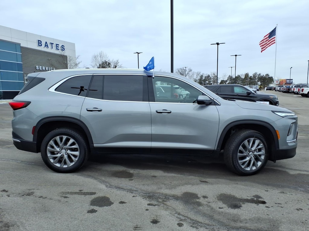 Used 2025 Buick Enclave Preferred SUV