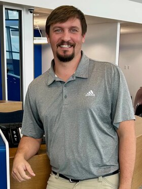 Staff member Matthew Robinson - Sales from ID_155277077a45