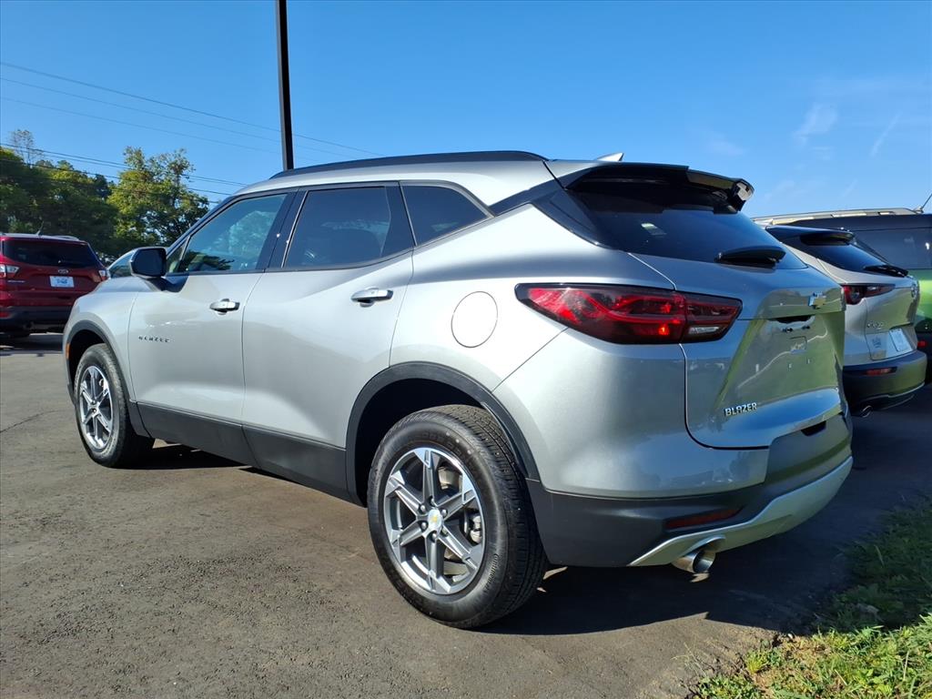 2023 Chevrolet Blazer 2LT photo 4