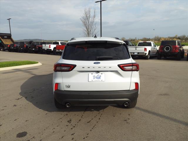 2025 Ford Escape ST-Line photo 4