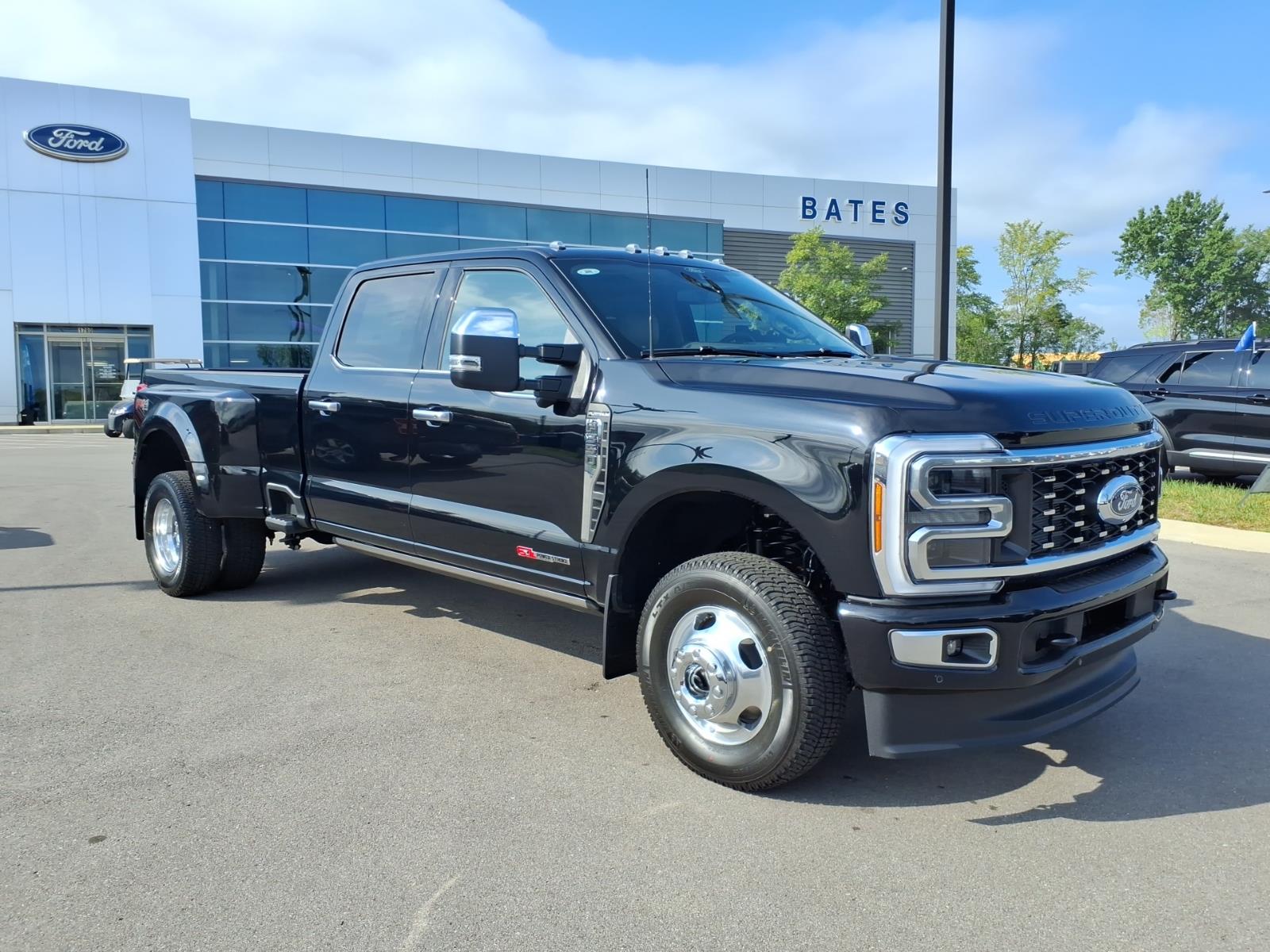 New 2026 Ford Super Duty F-350&reg; Platinum&reg;