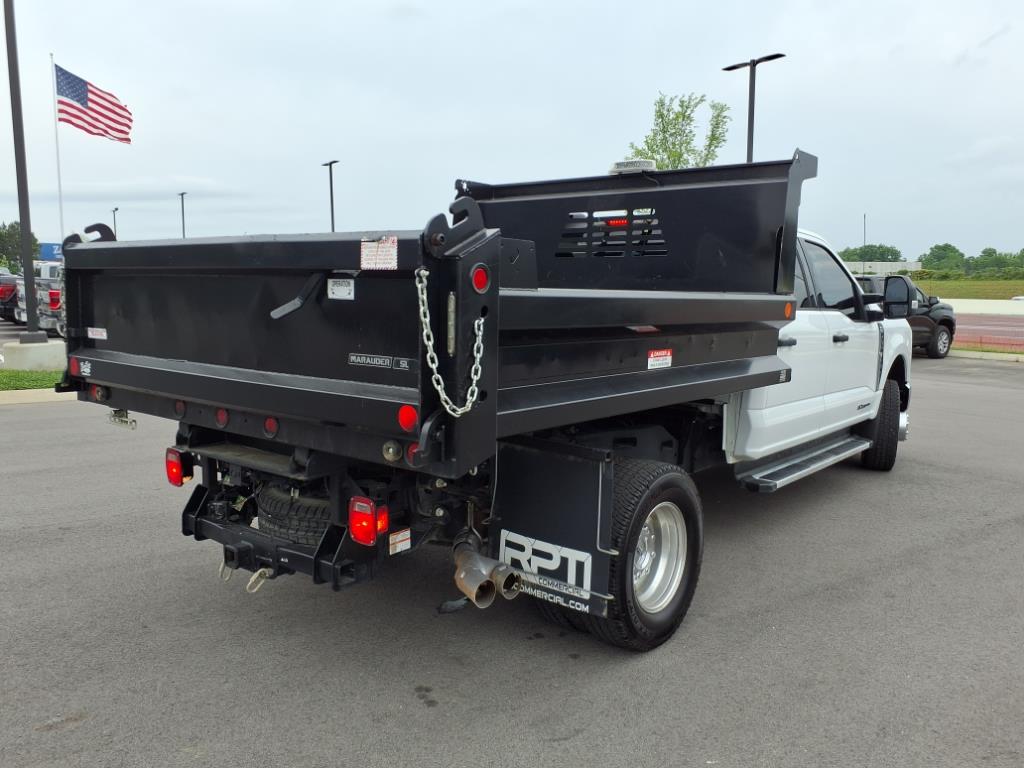 2023 Ford F-350 photo 2