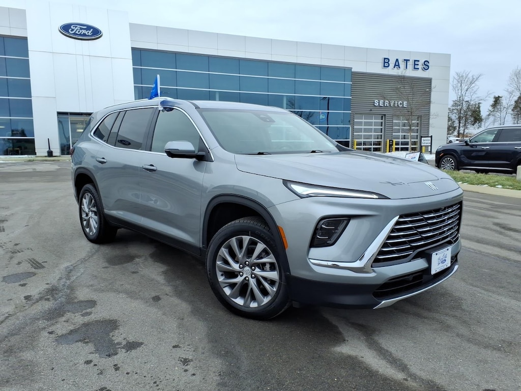 Used 2025 Buick Enclave Preferred SUV