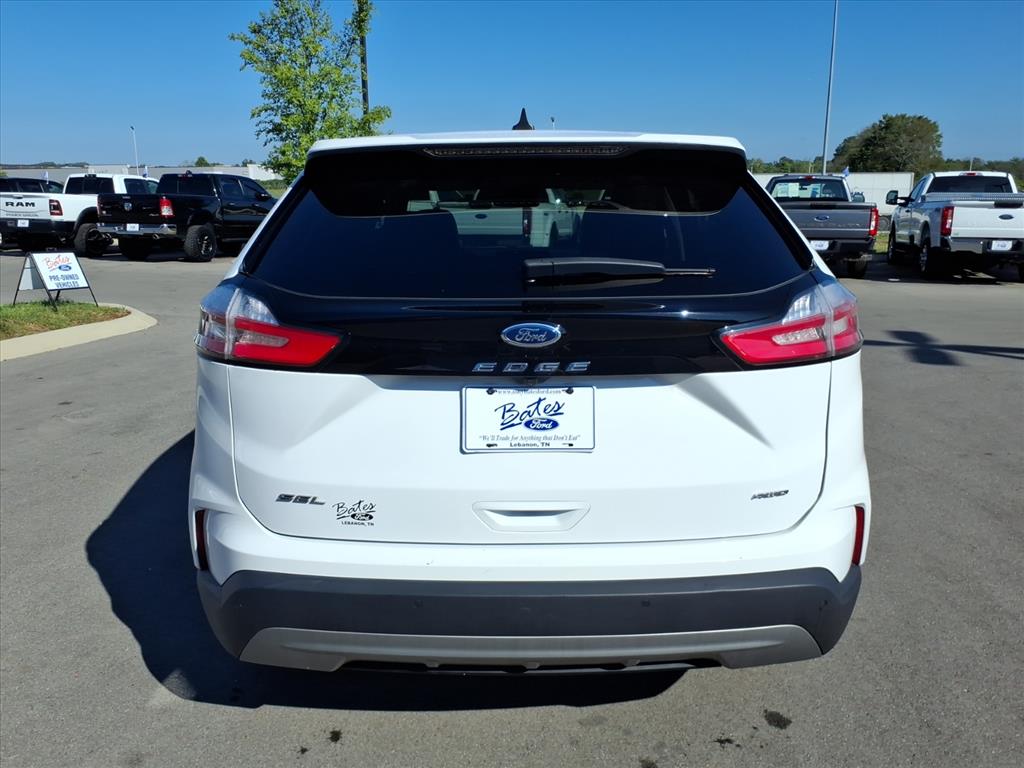 2024 Ford Edge SEL photo 3