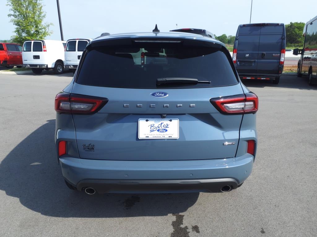 2023 Ford Escape ST-Line Elite photo 4