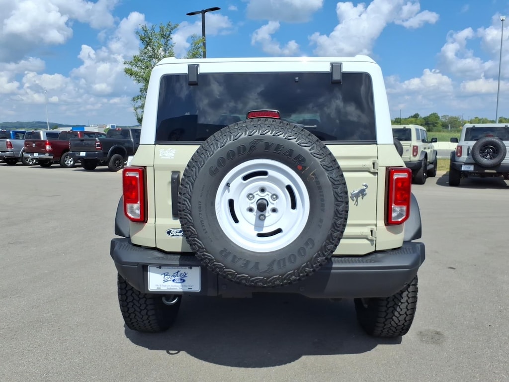 New 2026 Ford Bronco Heritage Edition SUV