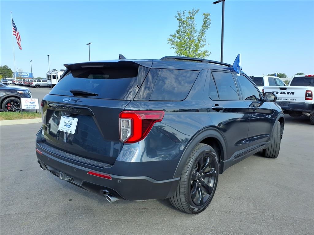 2023 Ford Explorer ST-Line photo 2