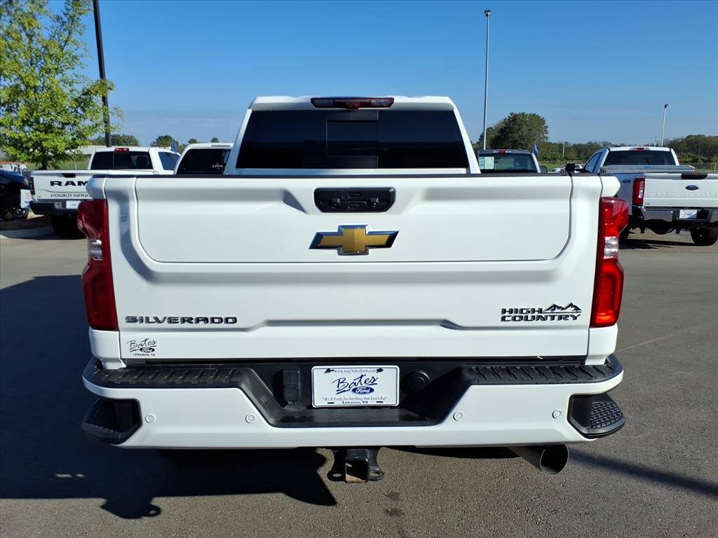 2024 Chevrolet Silverado 3500HD High Country photo 4