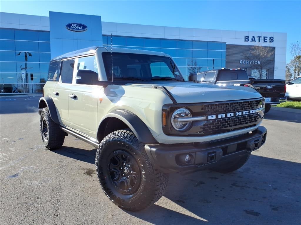 New 2025 Ford Bronco Badlands SUV