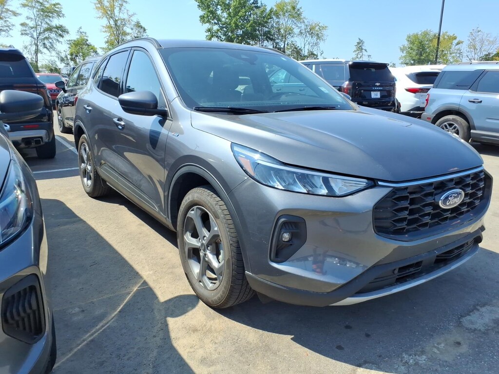 Certified 2025 Ford Escape ST-Line Select SUV